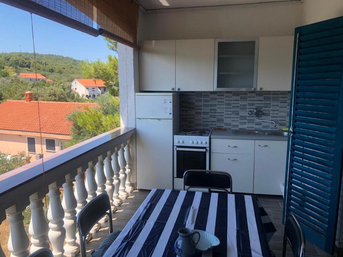 Guesthouse Vila Ruzmarin Ždrelac Buitenkant foto